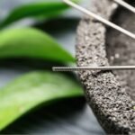 Aşırı aktif mesanede akupunkturun sıkışma ve idrara çıkma sıklığı gibi şikâyetlerde destekleyici bir yaklaşım olarak değerlendirildiğini gösteren temsili görsel