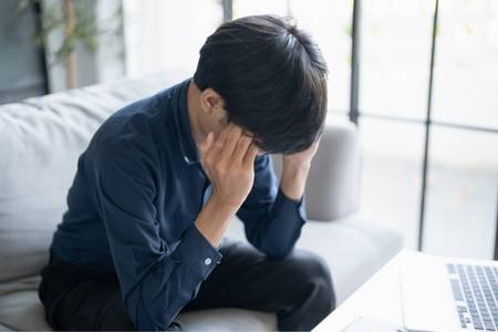 Azospermi nedir, nedenleri, tanı yöntemleri ve tedavi süreci hakkında bilgilendirici görsel